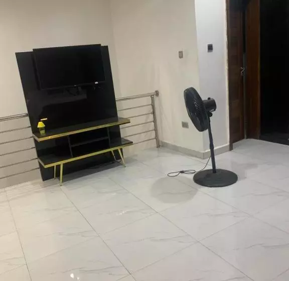 هتل Gt Guesthouse