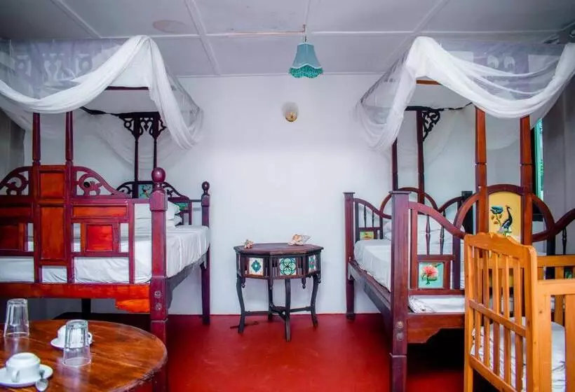 Hotelli The Rock Ocean View