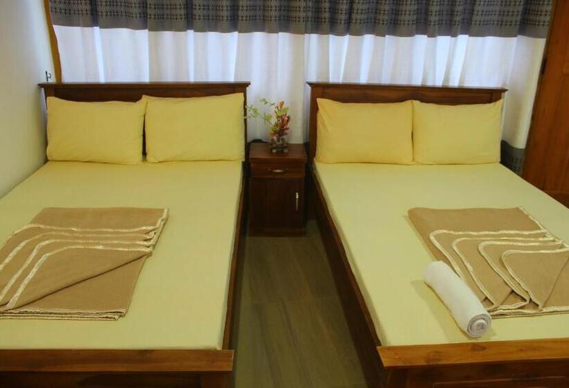 호텔 Triniton Holiday Villas