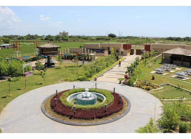 هتل Unique Resort And Restaurant