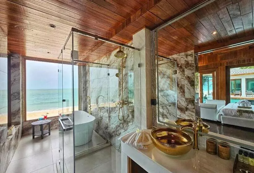 ホテル Villa Aokhanom Beachfront