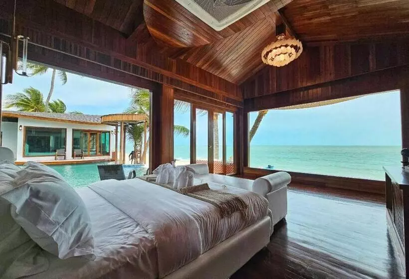 ホテル Villa Aokhanom Beachfront
