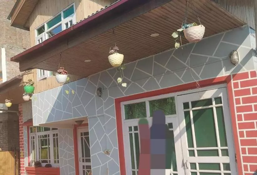 Majatalo Foziya Guest House