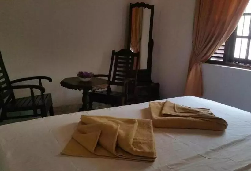 Majatalo Hiri Mango Villa