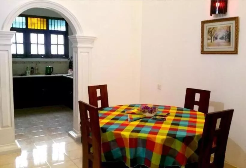 Majatalo Hiri Mango Villa