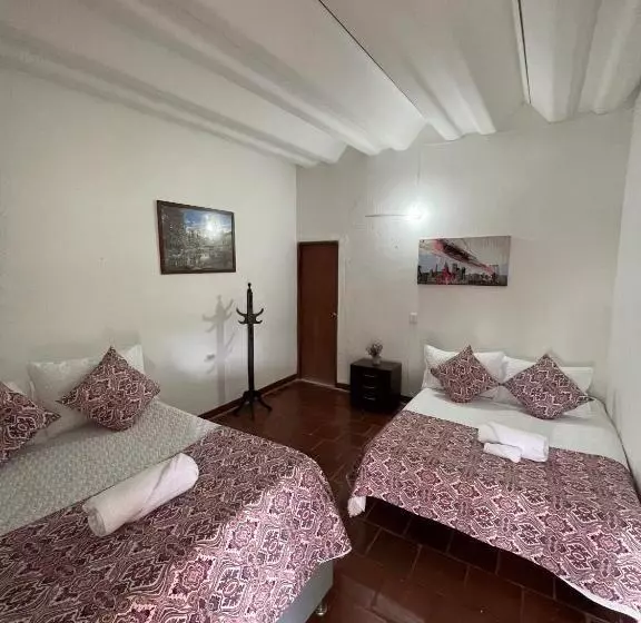 ペンション Hostal Greenlandomesa
