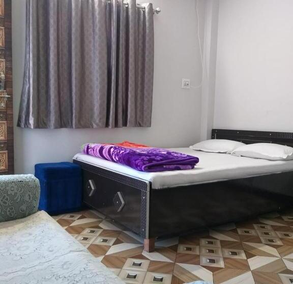 پانسیون Shree Gajanan Guest House