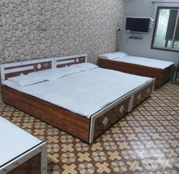 پانسیون Shree Gajanan Guest House