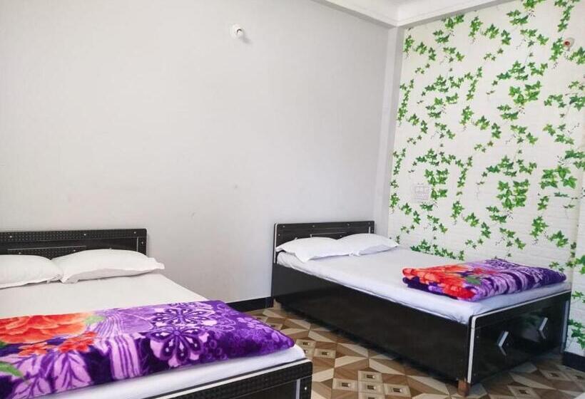 پانسیون Shree Gajanan Guest House