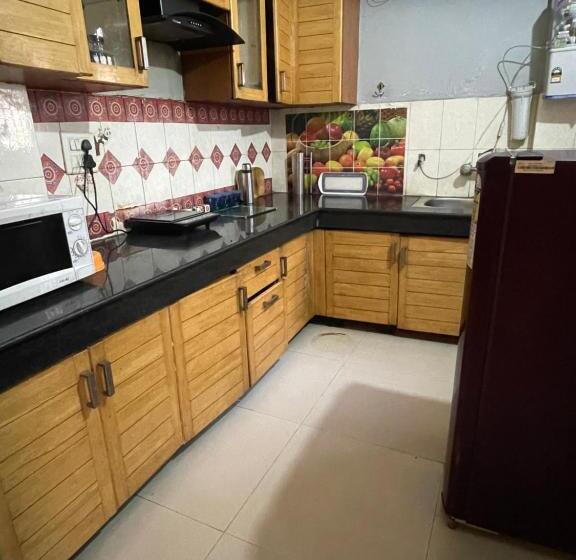 پانسیون Urban Oasis