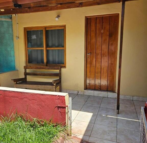 ユースホステル Peixes Apart