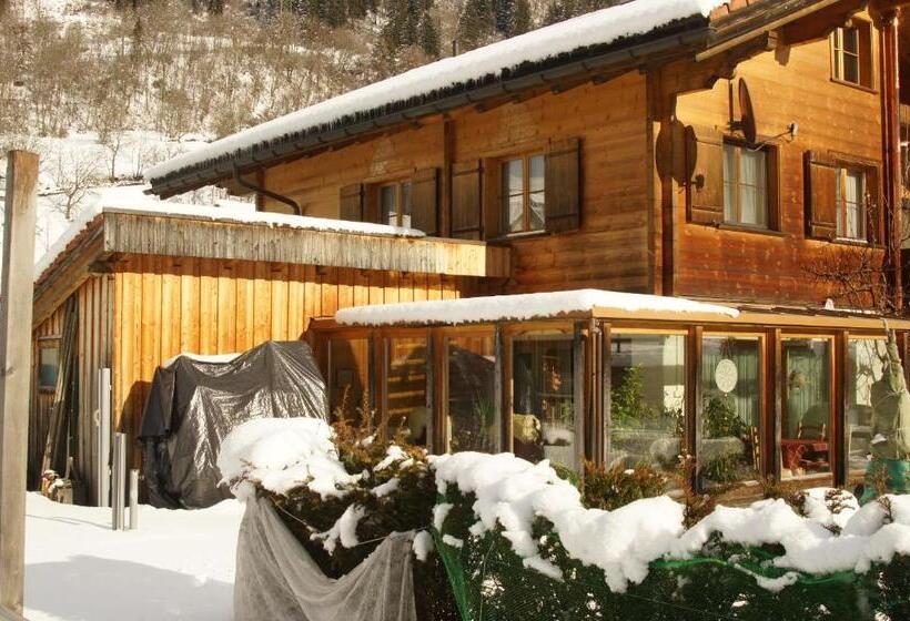 Bed and Breakfast Beat & Ursula S Guest House