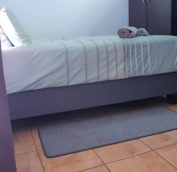 Hotelli Alldays Sunset Lodge