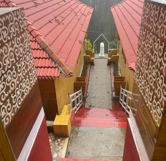 Hotel Nature S Cradle Resort