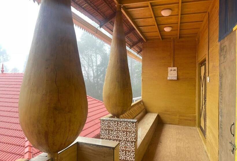 Hotel Nature S Cradle Resort