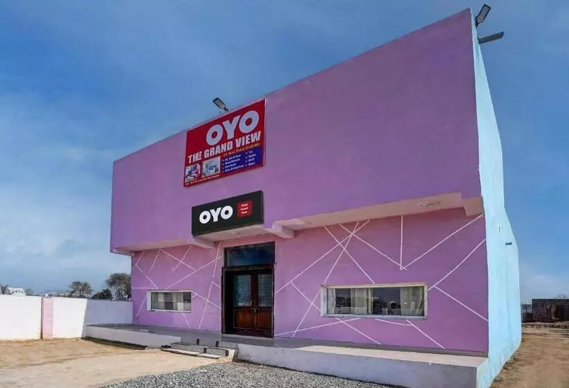 ホテル Oyo The Grand View