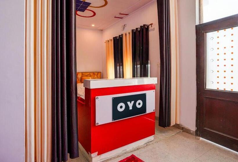 ホテル Oyo The Grand View