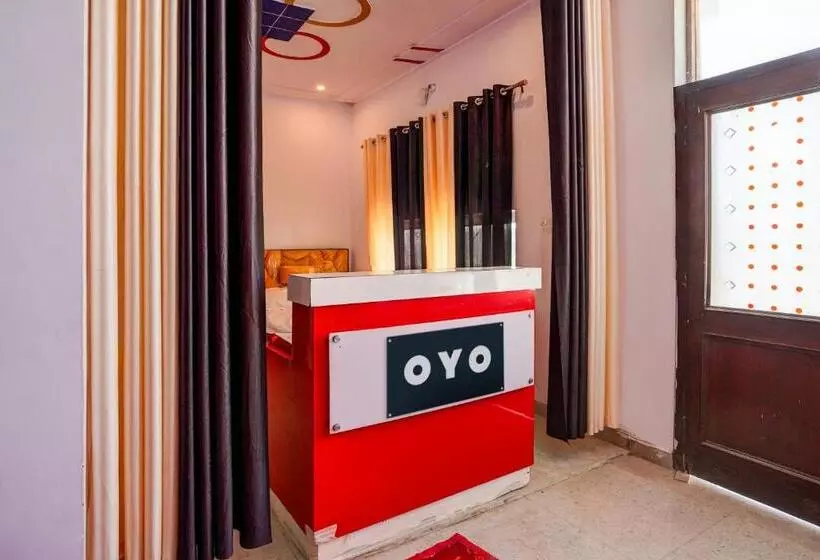 ホテル Oyo The Grand View