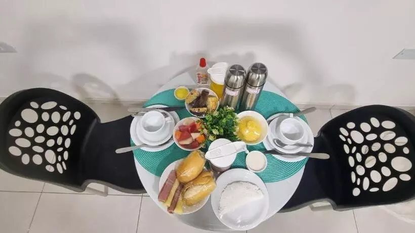 ホテル Pousada Peromar