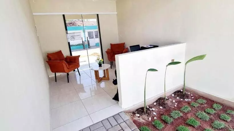 ホテル Pousada Peromar