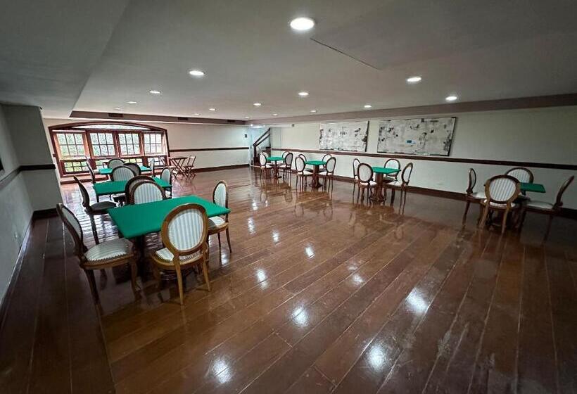 هتل Quatre Saison 308