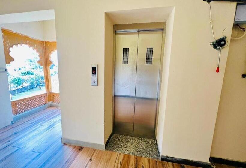 Hotel Udai Nature Valley