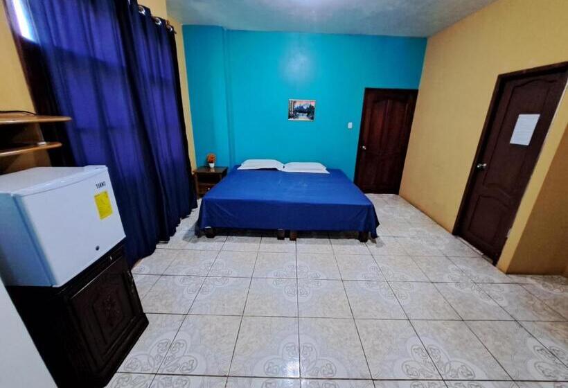 پانسیون Hospedaje 4 Hermanos