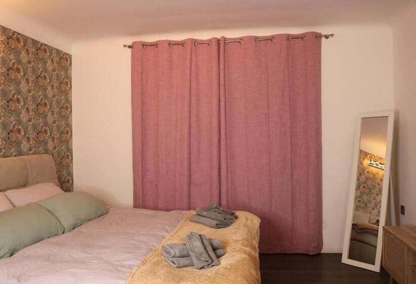 پانسیون Philux City Apartment