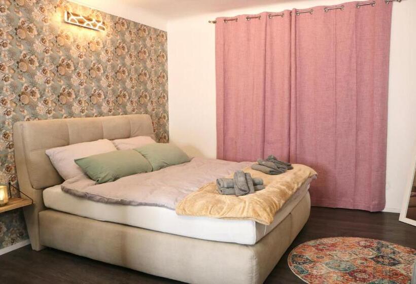 پانسیون Philux City Apartment