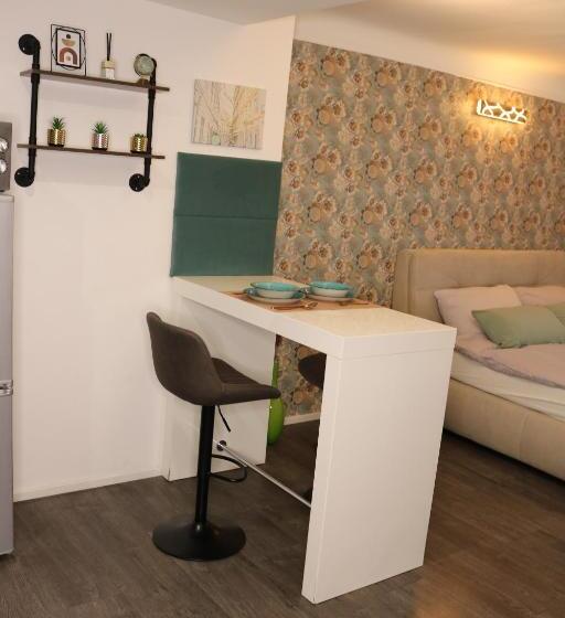 پانسیون Philux City Apartment