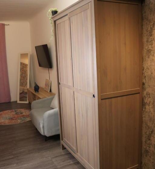 پانسیون Philux City Apartment