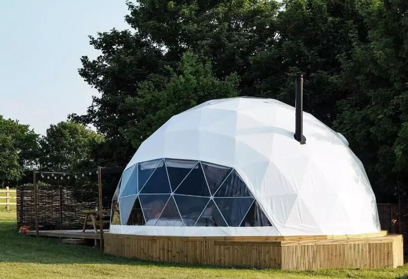 Majatalo Stargazing Dome