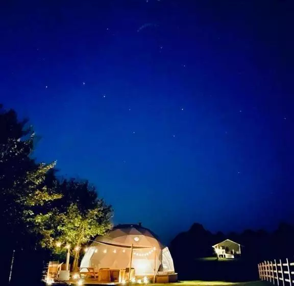 Majatalo Stargazing Dome