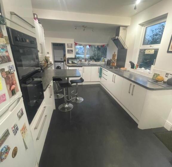 Bed and Breakfast Central Poole Spacious Room In Edwardian House