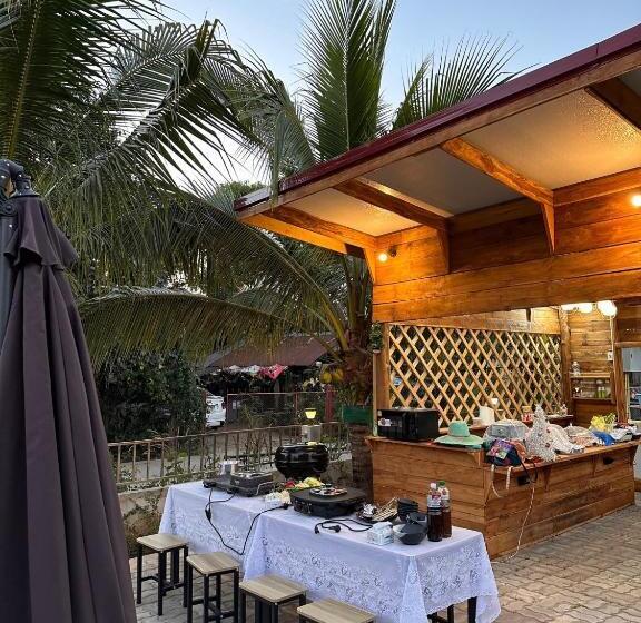 Bed and Breakfast Luxe Nan Twin Bed Room