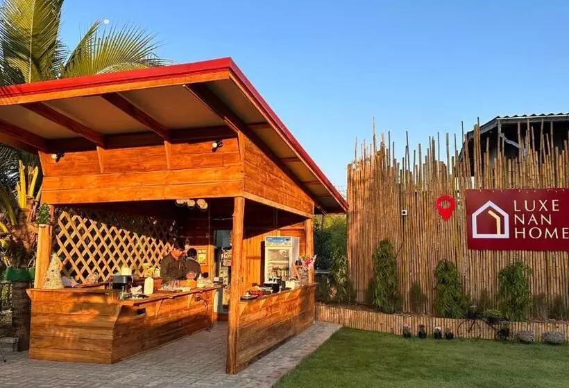 Aamiaismajoitus (B&B) Luxe Nan Twin Bed Room