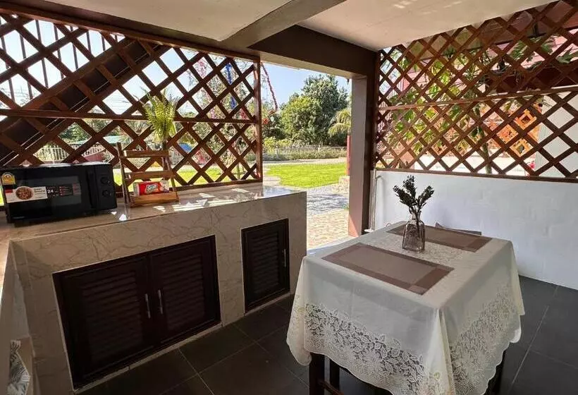 Aamiaismajoitus (B&B) Luxe Nan Twin Bed Room