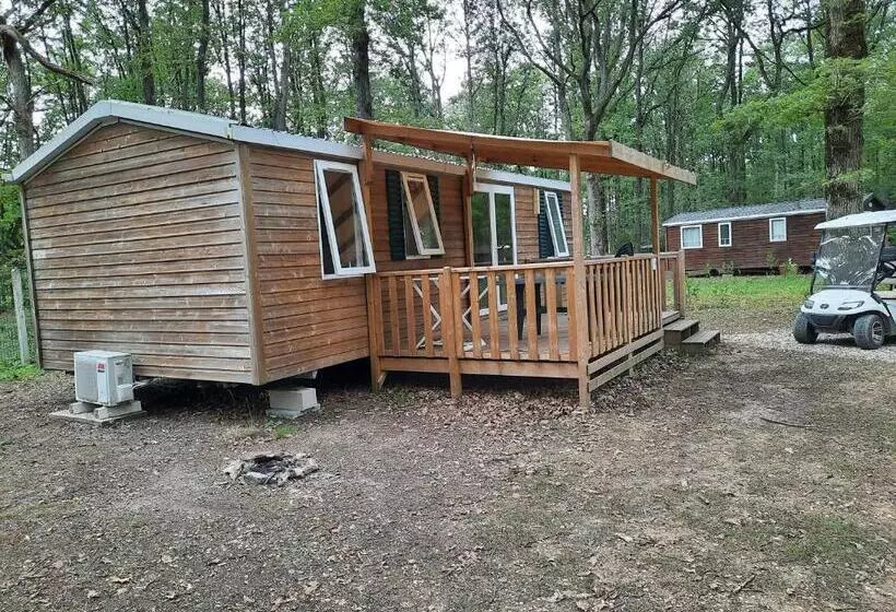 ベッドアンドブレックファースト Une Petite Chambre En Forêt à Saint Chéron