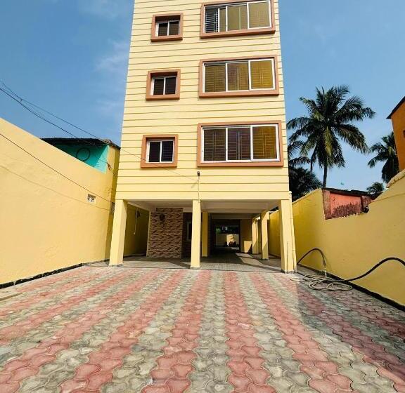 هتل Dittu Holiday Inn Puri   Perfect Location And Comfortable Room