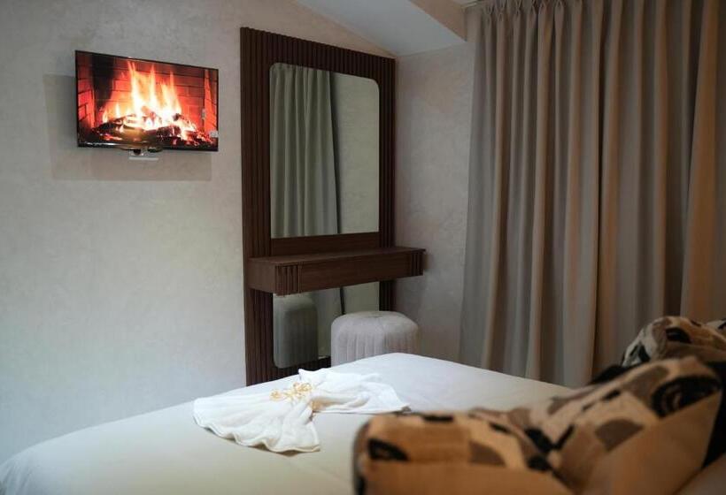 Hotel Le Rocher De L Atlas