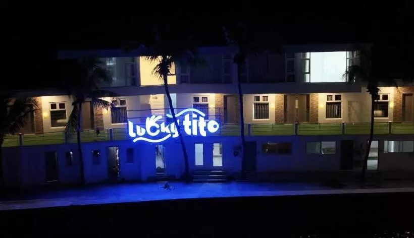 ホテル Luckytito Anilao Resort