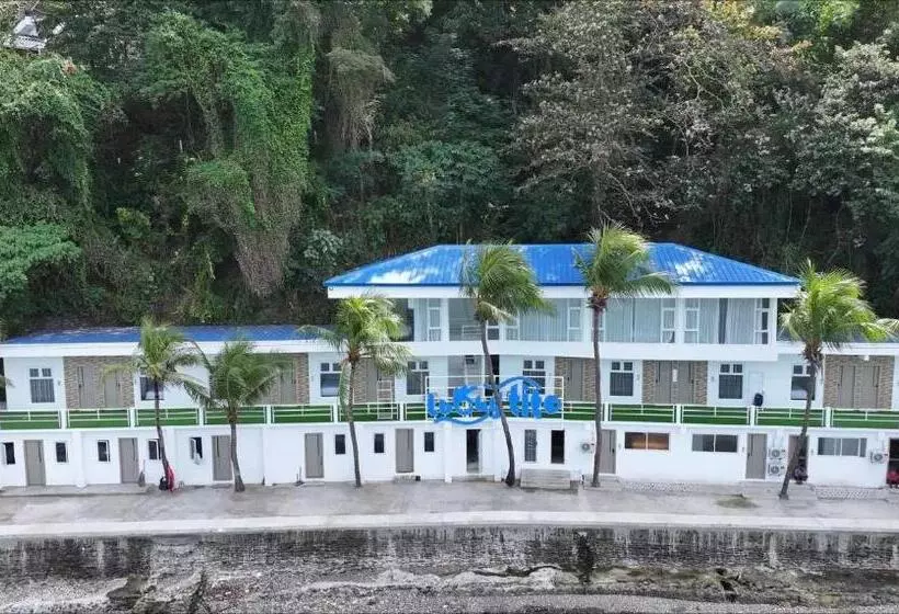 ホテル Luckytito Anilao Resort