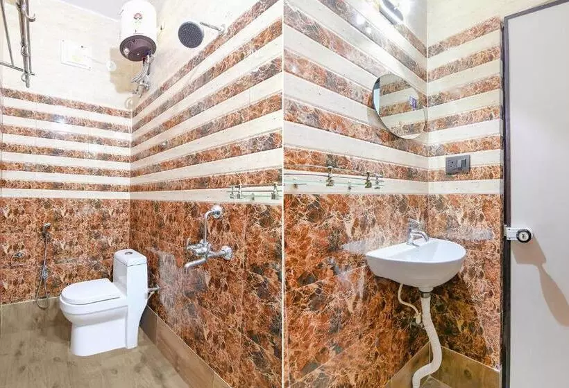Fabhotel D Park