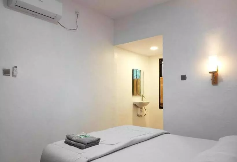 Hotelli Reddoorz Syariah Near Kbc Batam Centre