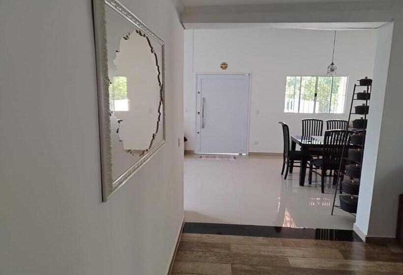 Hotelli Sitio Alice E Flora