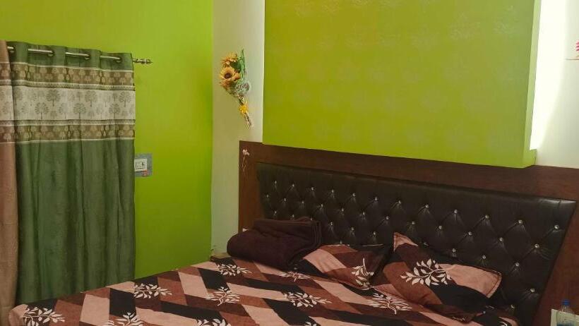 Spot On Hotel Bairi Love