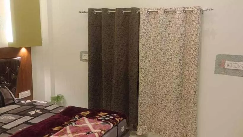 Spot On Hotel Bairi Love