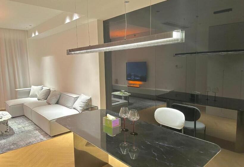 Zhome Count Luxury Apartment