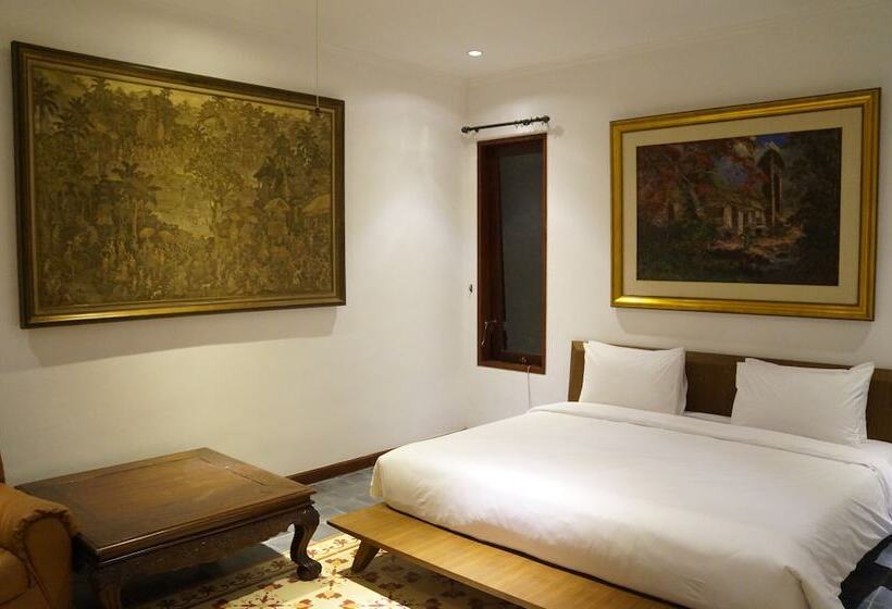 Aqua Octaviana Bali Villa