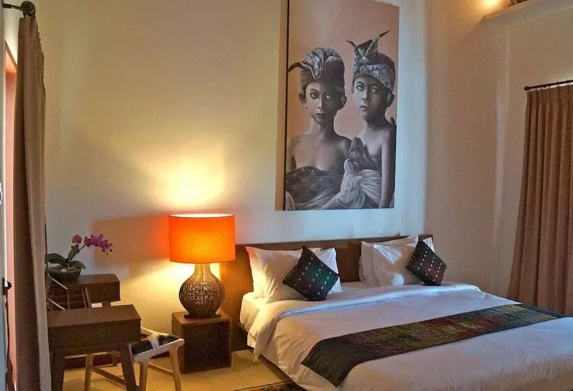 Aqua Octaviana Bali Villa
